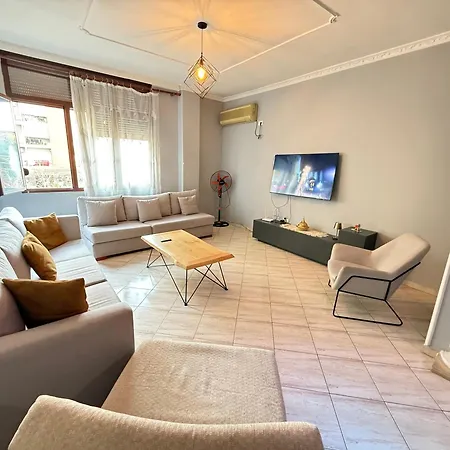 Dioras Apartment. アパート *